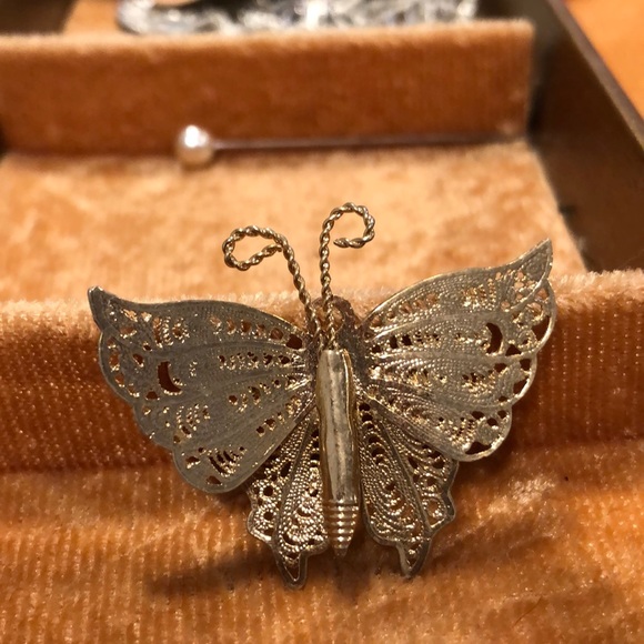 Vintage Gold Butterfly Brooch - Picture 4 of 8